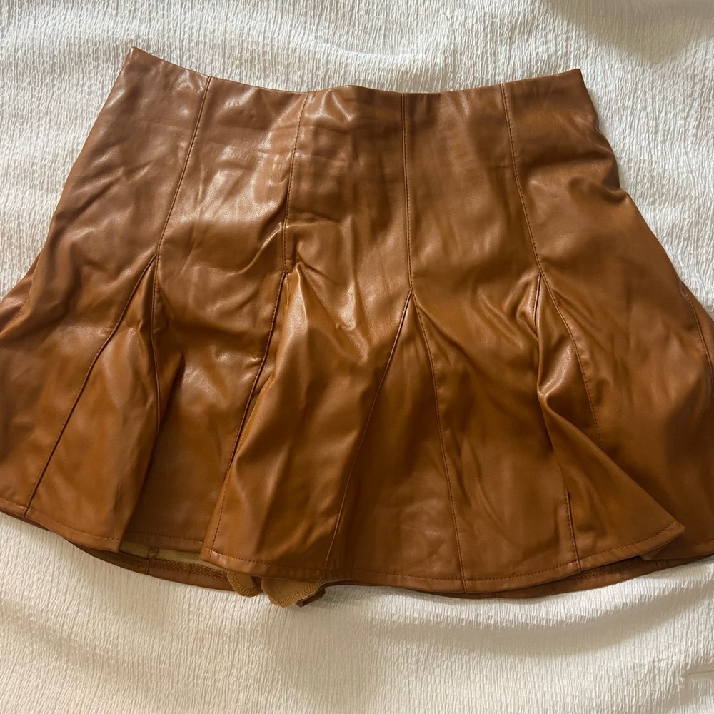 pleated tan leather skirt